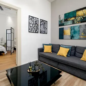 Kazincy -szimpla Kert 1br Appartement Budapest